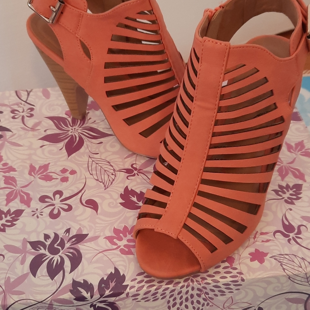 Charlotte russe coral heels